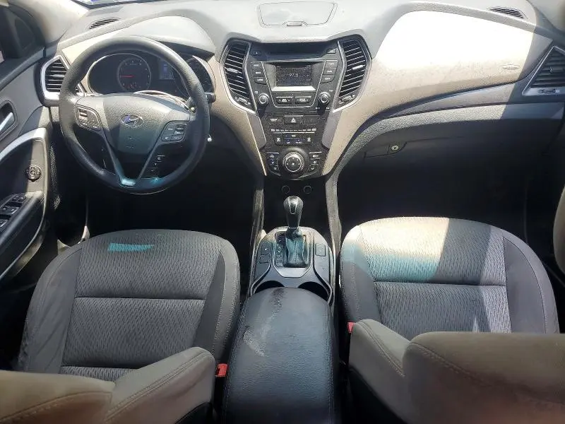 2016 HYUNDAI SANTA FE SE  
