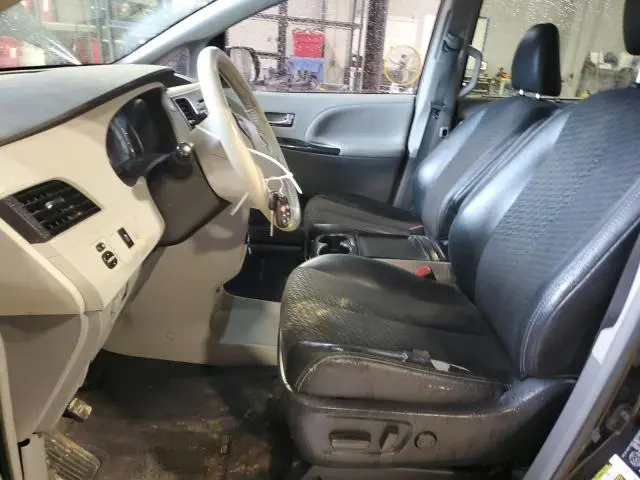 2011 TOYOTA SIENNA SPORT  