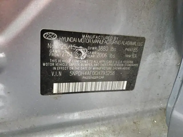 2016 HYUNDAI ELANTRA SE  