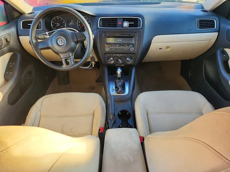 2012 VOLKSWAGEN JETTA SE  
