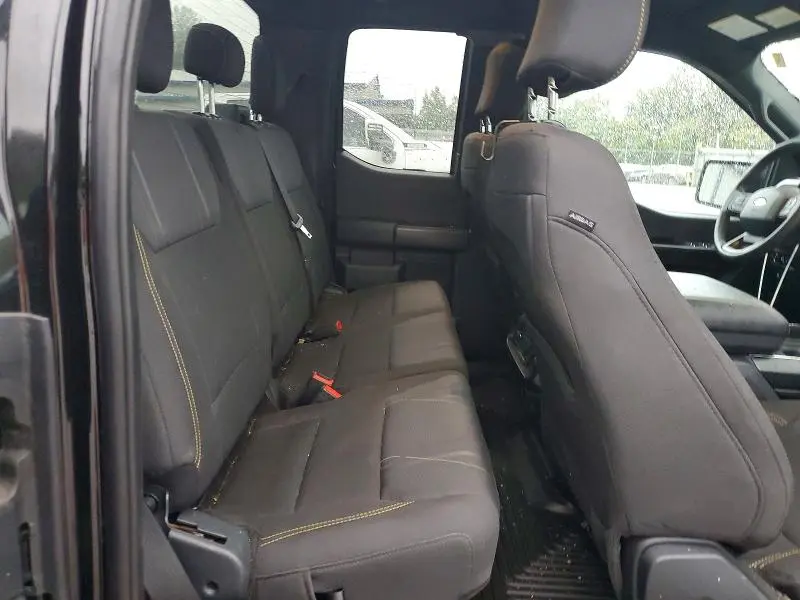 2024 FORD F150 STX  