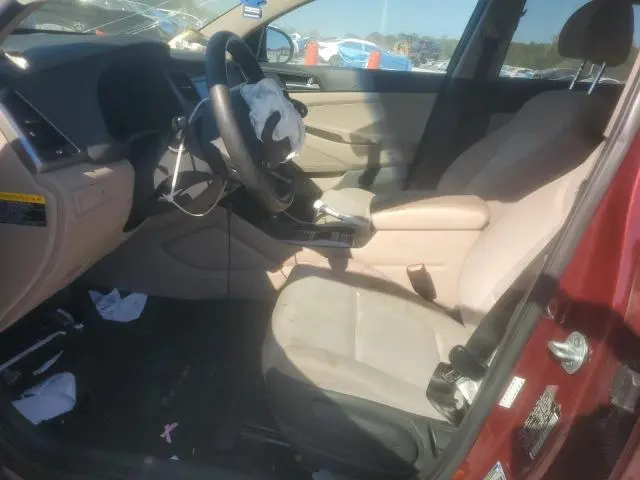 2016 HYUNDAI TUCSON SE  