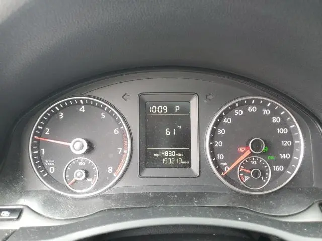 2010 VOLKSWAGEN JETTA SE  