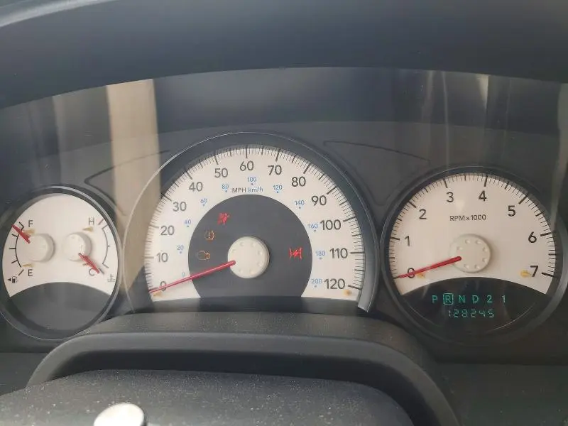 2011 DODGE DAKOTA SLT  