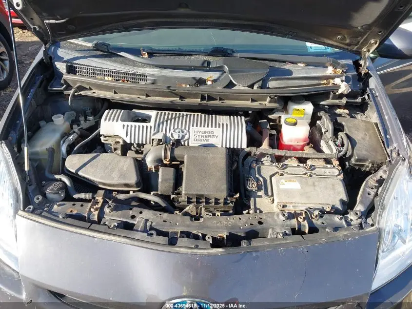 2010 TOYOTA PRIUS III