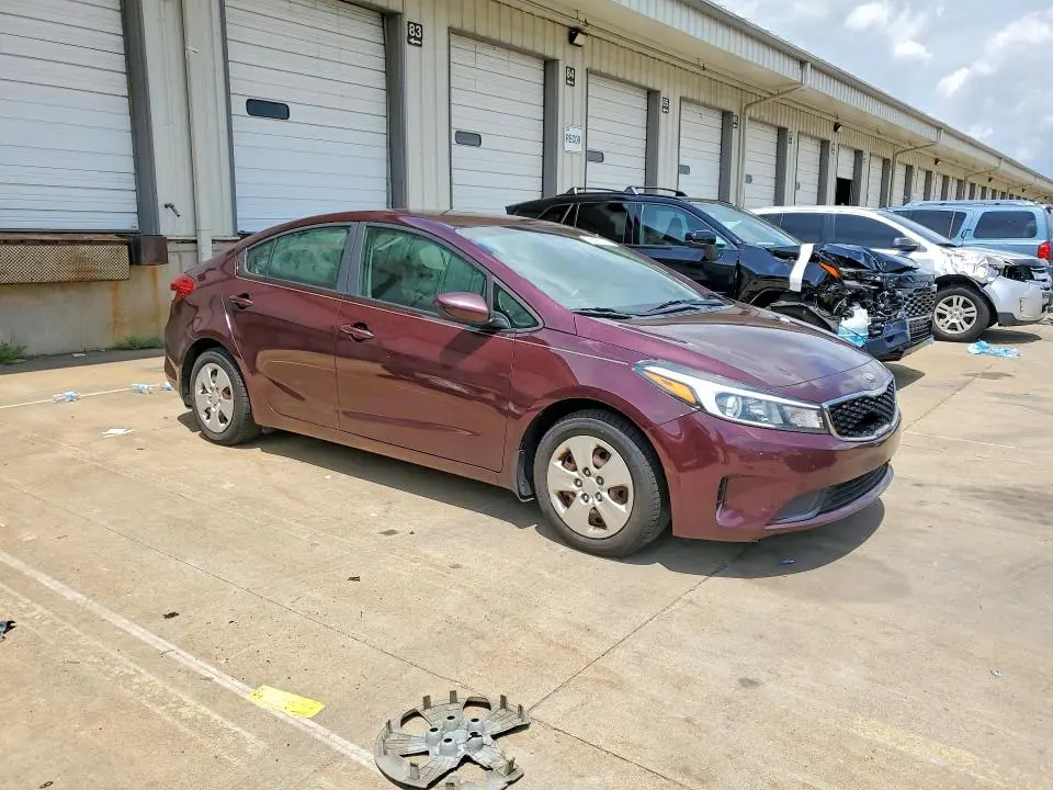 2018 KIA FORTE LX  