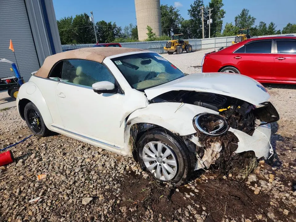 2019 VOLKSWAGEN BEETLE S  