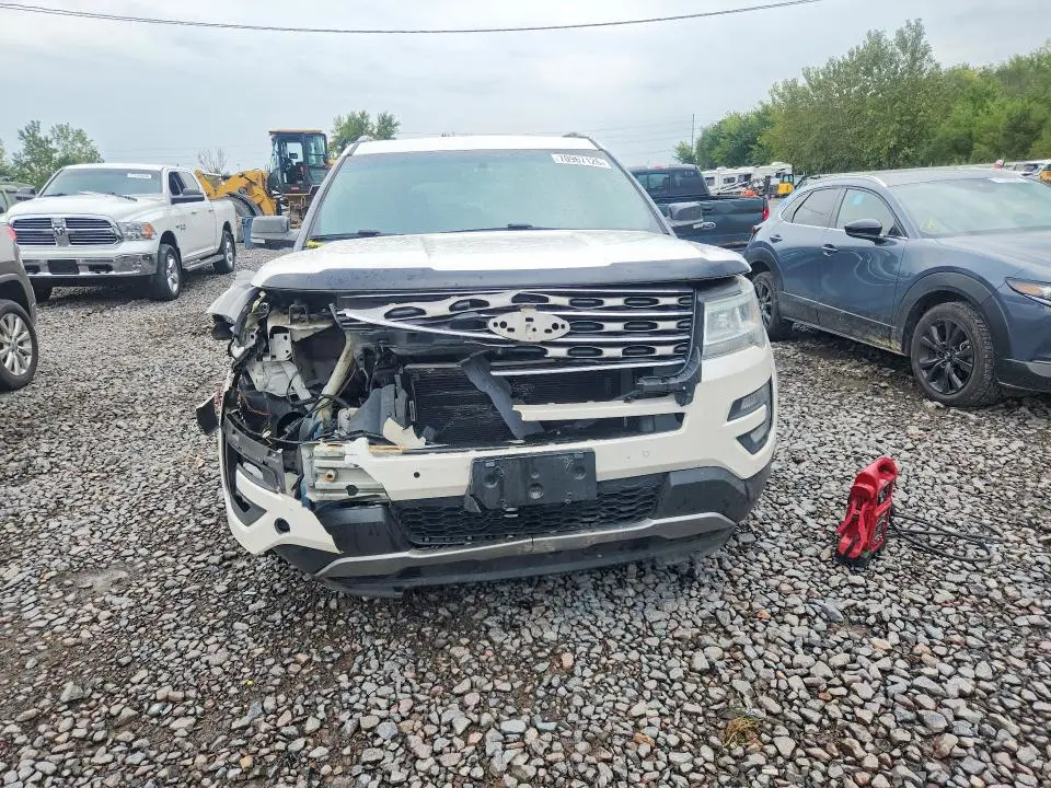 2017 FORD EXPLORER XLT  