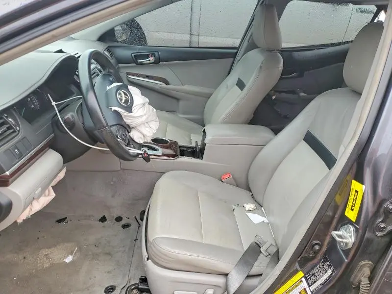 2012 TOYOTA CAMRY XLE  