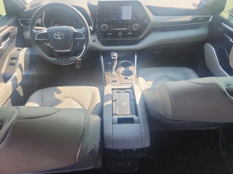 2020 TOYOTA HIGHLANDER LIMITED  