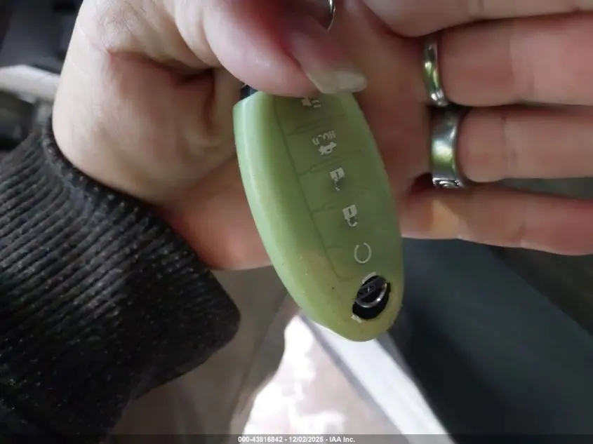 2018 NISSAN ROGUE SV