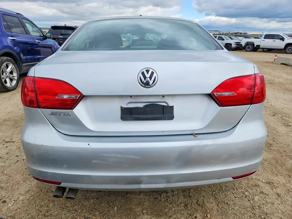 2013 VOLKSWAGEN JETTA BASE  