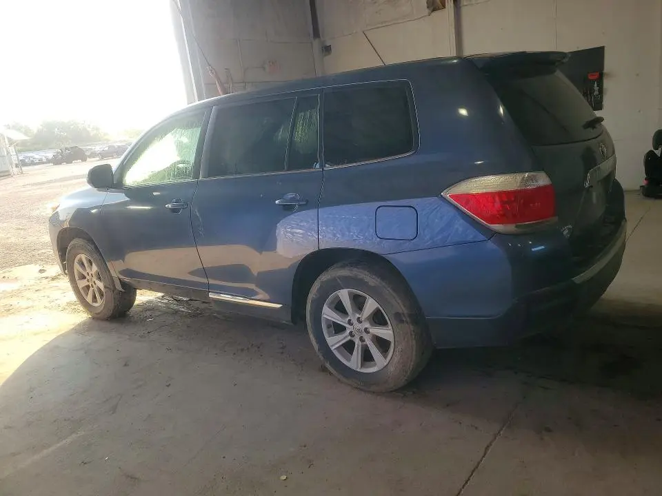 2013 TOYOTA HIGHLANDER BASE  
