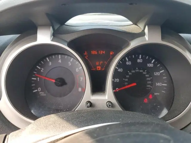 2011 NISSAN JUKE S  