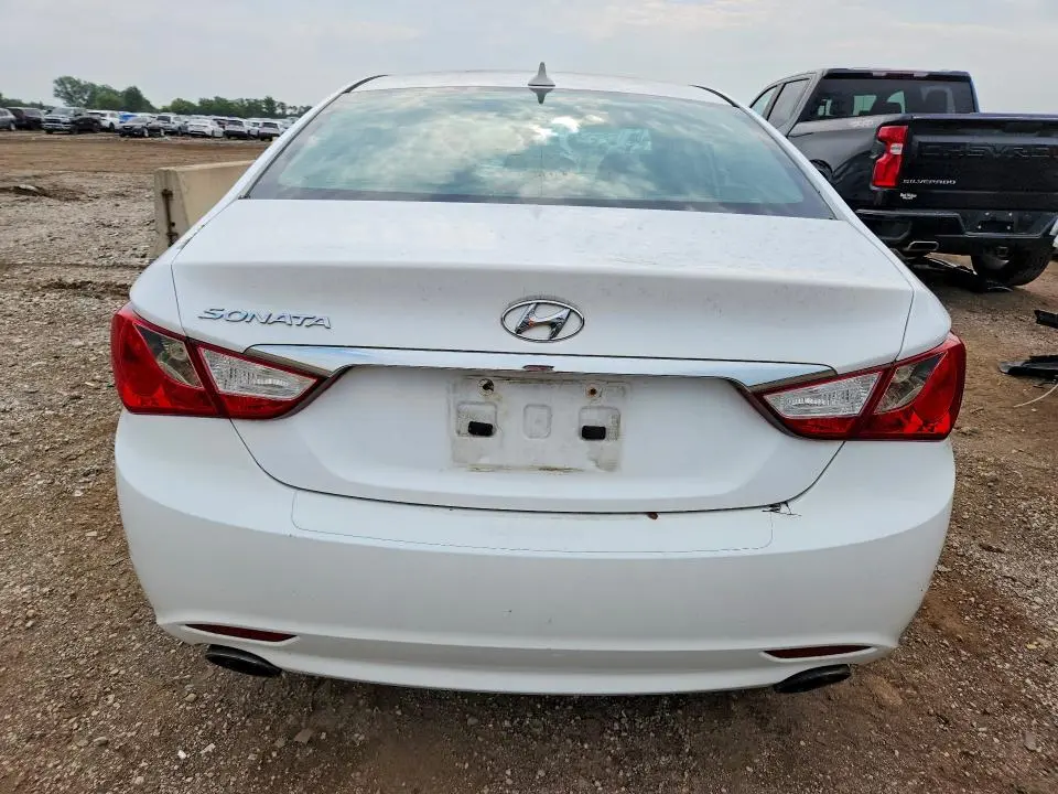 2013 HYUNDAI SONATA SE  