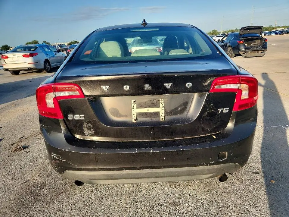 2012 VOLVO S60 T5  
