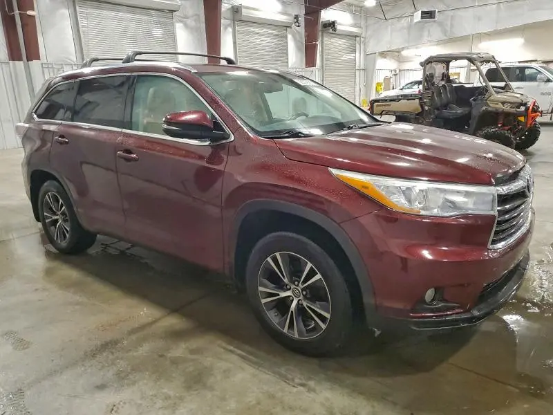 2016 TOYOTA HIGHLANDER XLE  