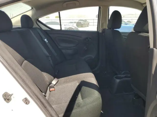 2019 NISSAN VERSA S