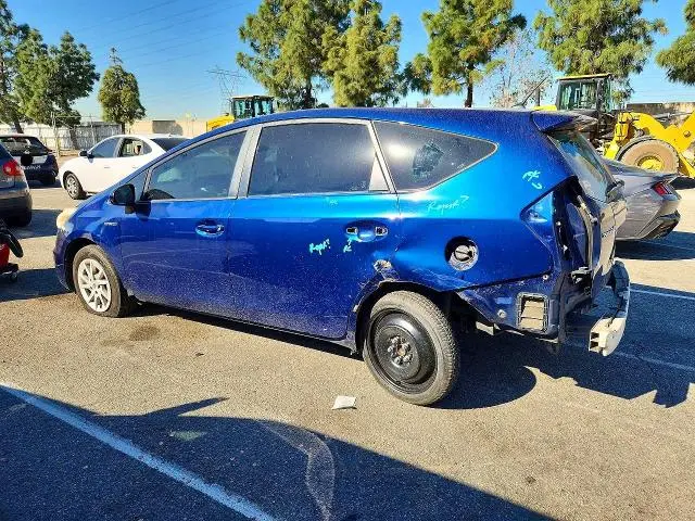 2012 TOYOTA PRIUS V TWO  