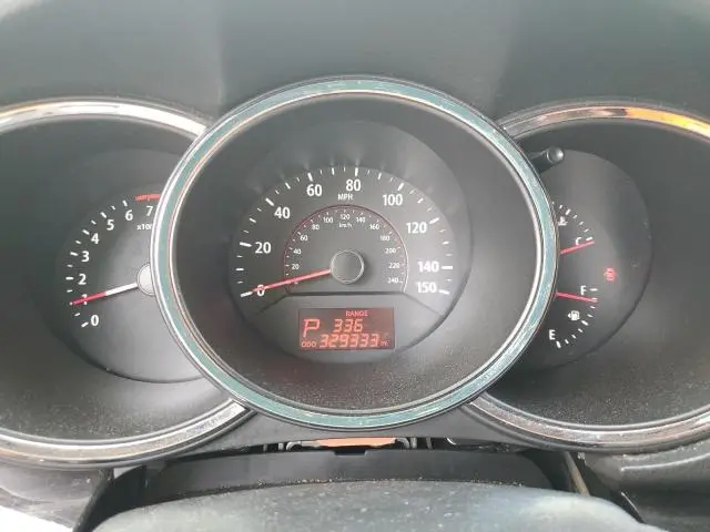 2011 KIA SORENTO BASE