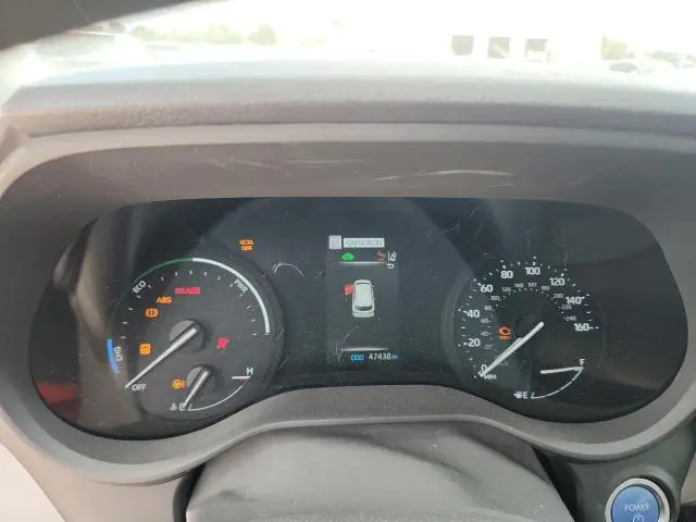 2022 TOYOTA SIENNA LE  