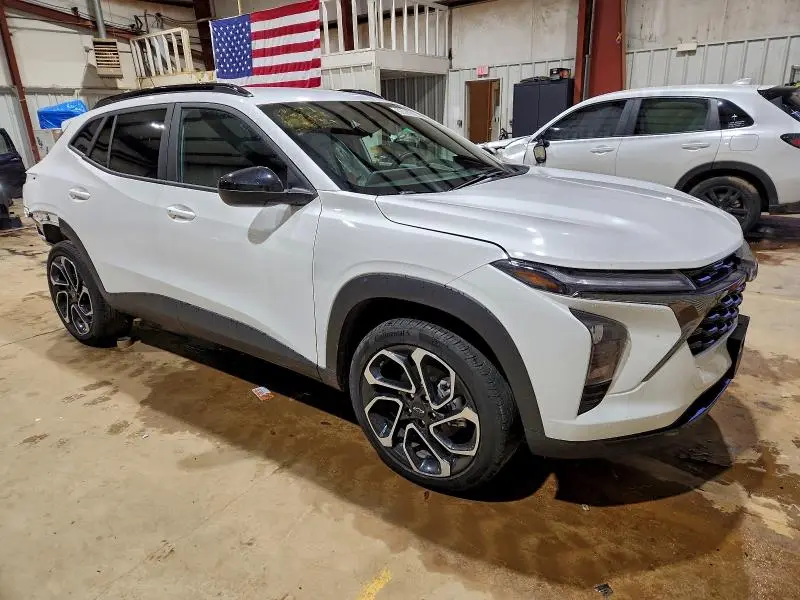 2025 CHEVROLET TRAX 2RS  