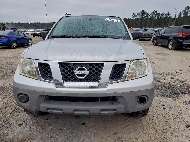2011 NISSAN FRONTIER S  