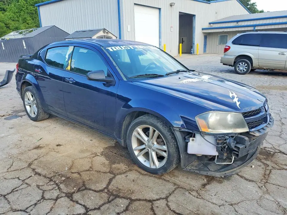 2014 DODGE AVENGER SE  