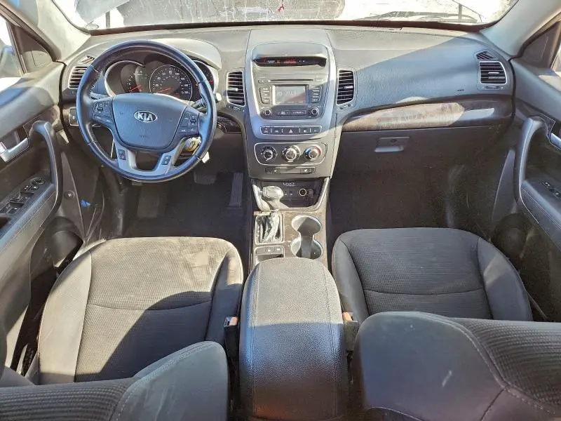 2014 KIA SORENTO LX  