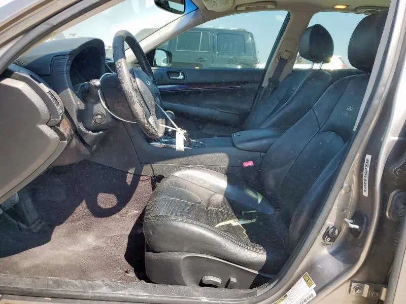 2011 INFINITI G37 BASE  