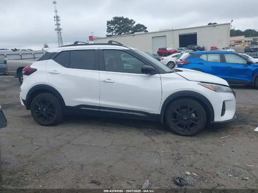 2023 NISSAN KICKS SR XTRONIC CVT