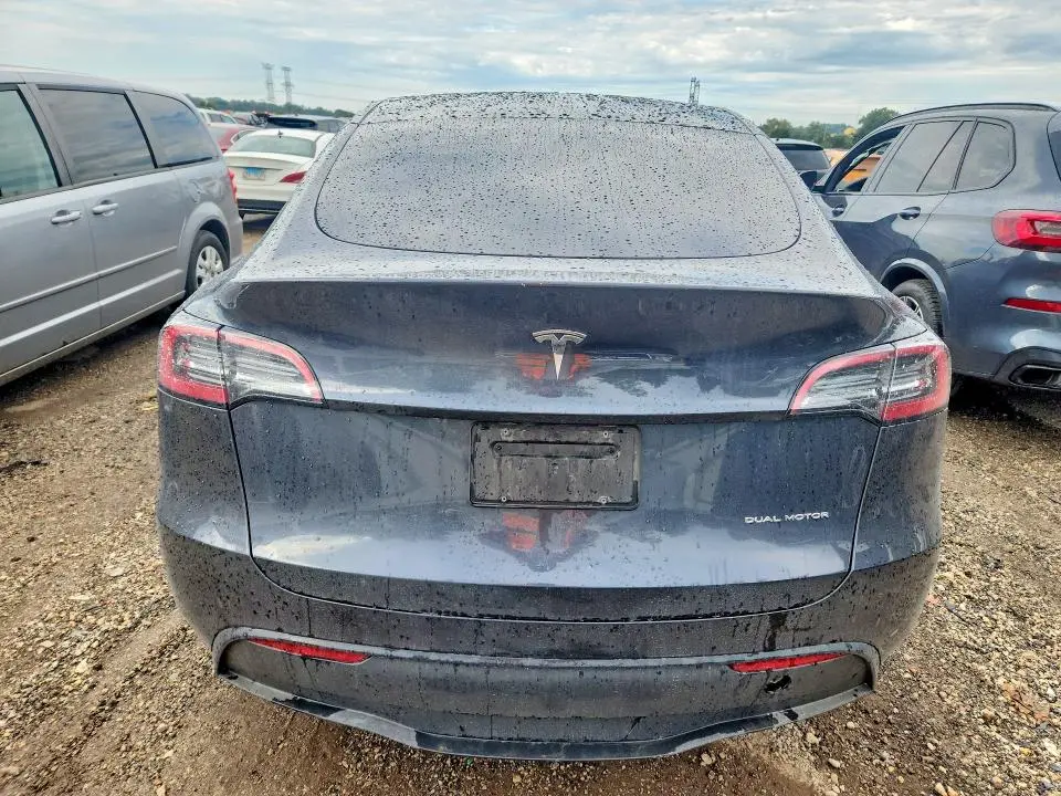 2025 TESLA MODEL Y   
