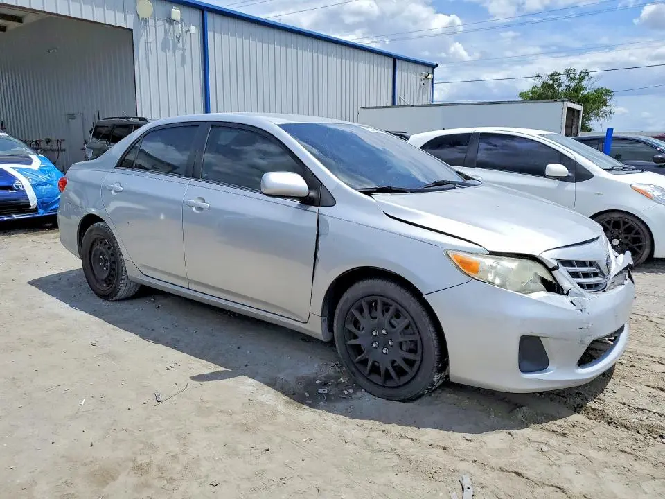 2013 TOYOTA COROLLA LE  