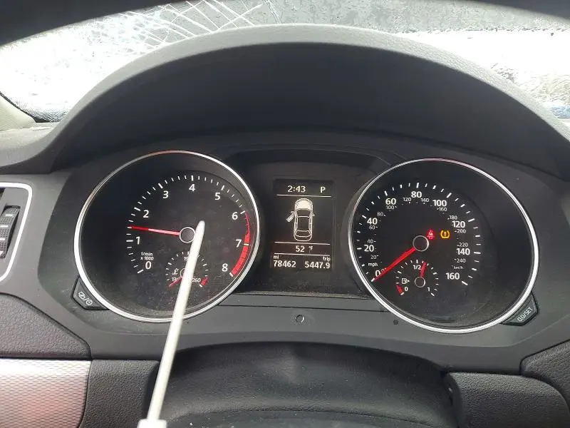 2017 VOLKSWAGEN JETTA SE  