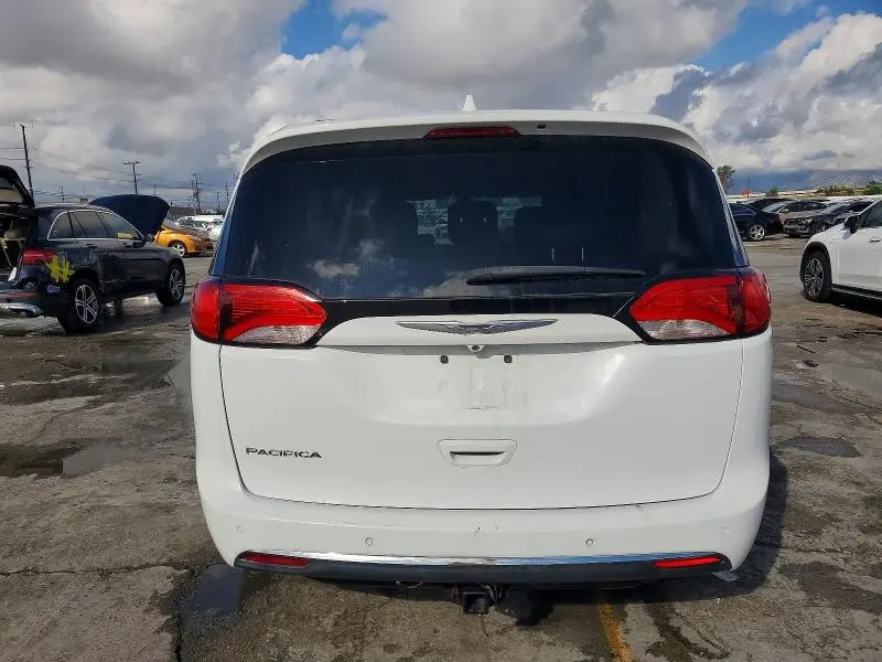 2017 CHRYSLER PACIFICA TOURING L  