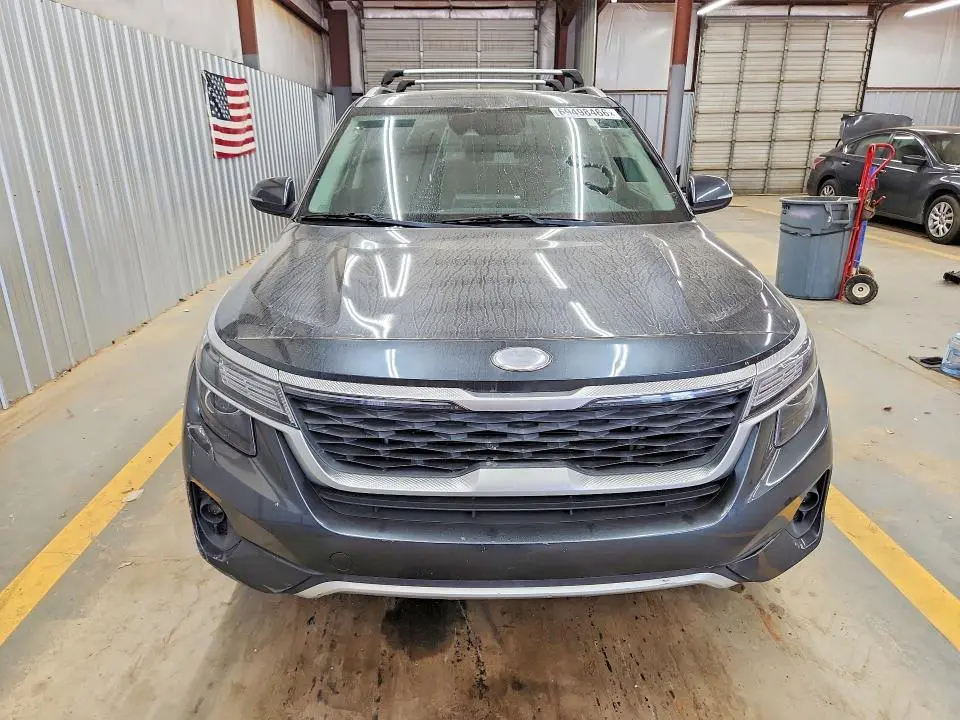 2021 KIA SELTOS S  