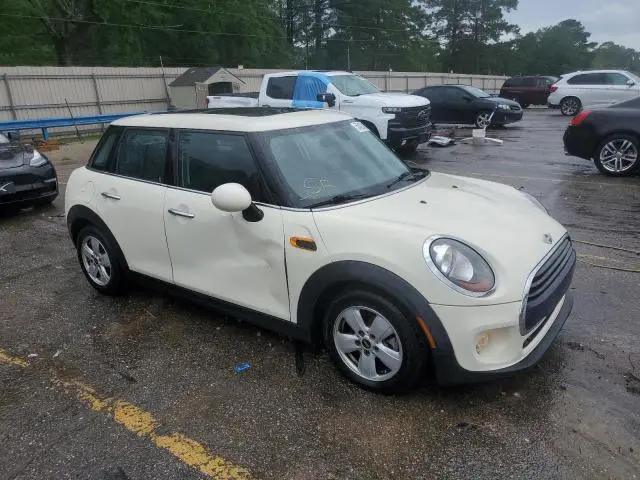 2017 MINI COOPER 
