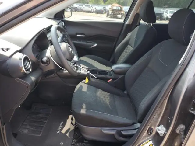 2021 NISSAN KICKS SV  