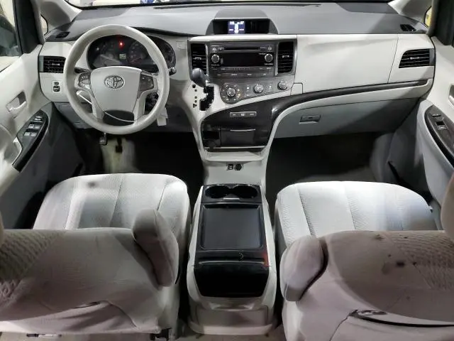2011 TOYOTA SIENNA LE  