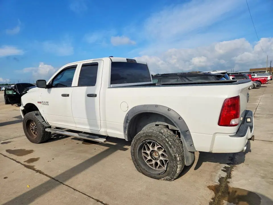 2016 RAM 1500 ST  