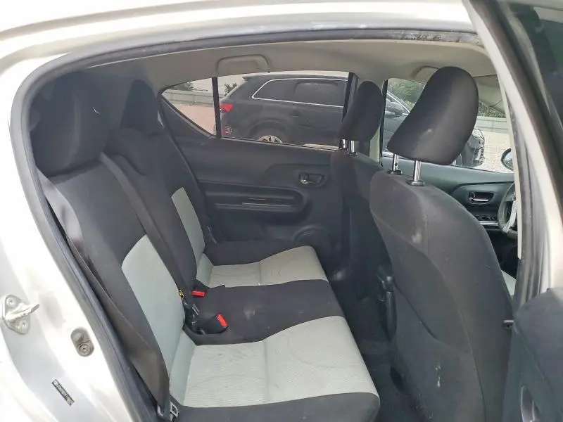 2015 TOYOTA PRIUS C TWO  