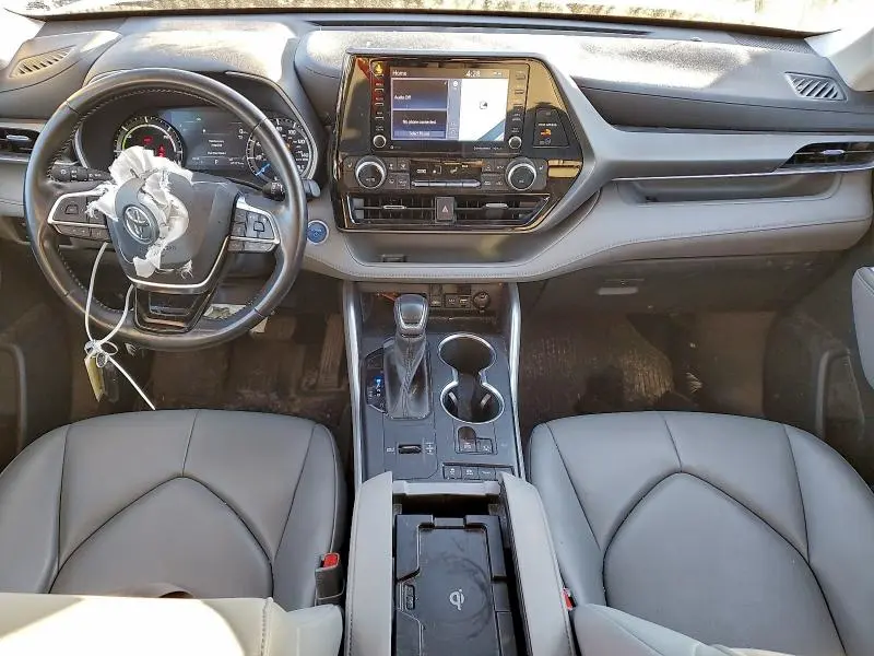 2021 TOYOTA HIGHLANDER HYBRID XLE  