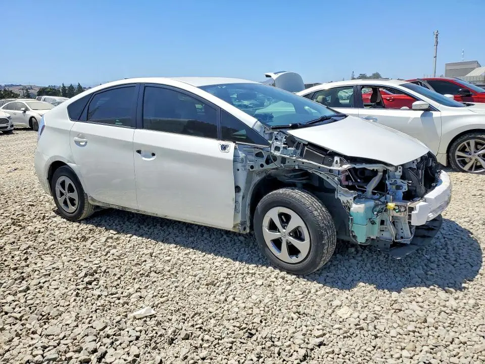 2015 TOYOTA PRIUS   