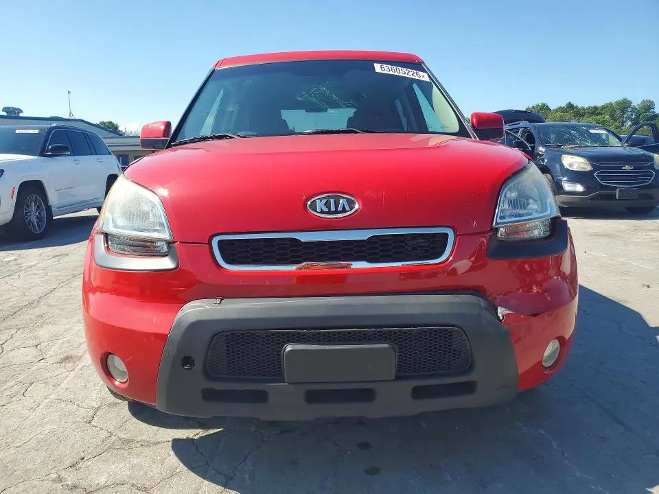 2011 KIA SOUL +  