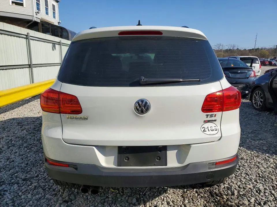 2017 VOLKSWAGEN TIGUAN S  