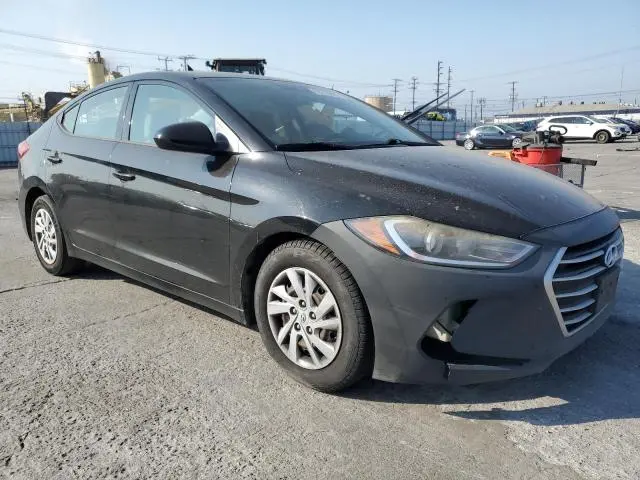 2018 HYUNDAI ELANTRA SE