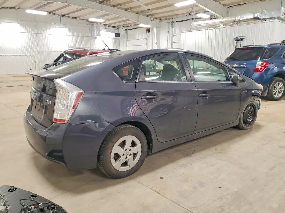 2010 TOYOTA PRIUS II  
