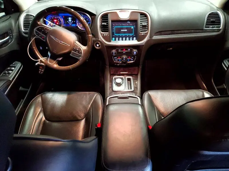 2019 CHRYSLER 300 LIMITED  