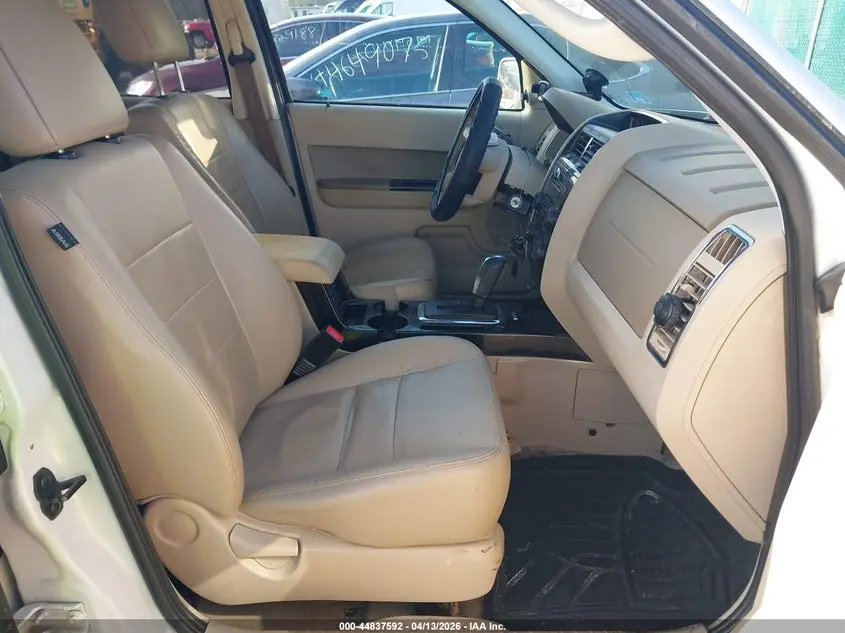 2010 FORD ESCAPE LIMITED