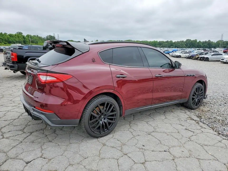2017 MASERATI LEVANTE S SPORT  